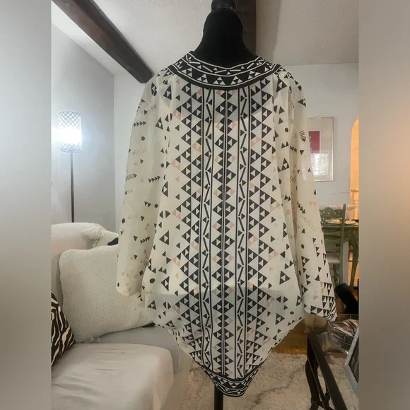 Ecotè Aztec kimono - Picture 2 of 3